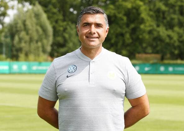 Assistenztrainer Eddy Sözer Fußball Fussball DFL erste 1.Bundesliga Herren Saison 2018 2019 20.07.2018 VfL Wolfsburg Porträttermin , Porträt, Vorstellung, Präsentation, Pressetermin