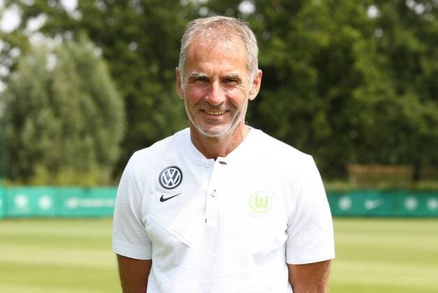 Athletiktrainer Günter Kern Fußball Fussball DFL erste 1.Bundesliga Herren Saison 2018 2019 20.07.2018 VfL Wolfsburg Porträttermin , Porträt, Vorstellung, Präsentation, Pressetermin