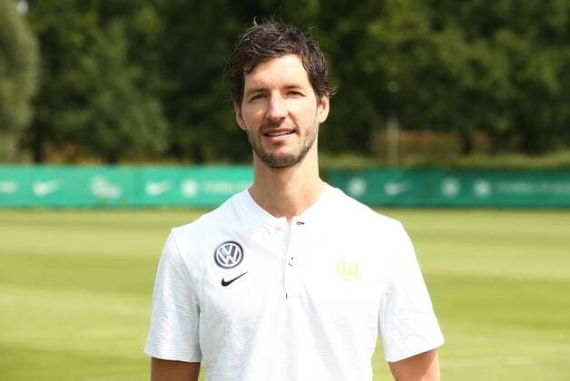 Arzt Dr. Stephan Bornhardt Fußball Fussball DFL erste 1.Bundesliga Herren Saison 2018 2019 20.07.2018 VfL Wolfsburg Porträttermin , Porträt, Vorstellung, Präsentation, Pressetermin