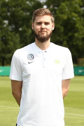 Physiotherapeut Patrick Kasprowski Fußball Fussball DFL erste 1.Bundesliga Herren Saison 2018 2019 20.07.2018 VfL Wolfsburg Porträttermin , Porträt, Vorstellung, Präsentation, Pressetermin
