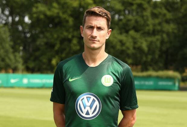 Paul Verhaegh Fußball Fussball DFL erste 1.Bundesliga Herren Saison 2018 2019 20.07.2018 VfL Wolfsburg Porträttermin , Porträt, Vorstellung, Präsentation, Pressetermin