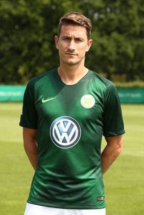 Paul Verhaegh Fußball Fussball DFL erste 1.Bundesliga Herren Saison 2018 2019 20.07.2018 VfL Wolfsburg Porträttermin , Porträt, Vorstellung, Präsentation, Pressetermin