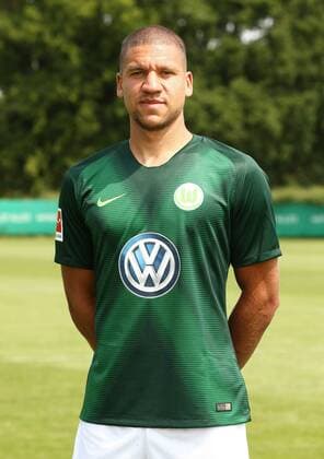Jeffrey Bruma Fußball Fussball DFL erste 1.Bundesliga Herren Saison 2018 2019 20.07.2018 VfL Wolfsburg Porträttermin , Porträt, Vorstellung, Präsentation, Pressetermin