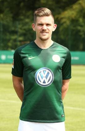 Sebastian Jung Fußball Fussball DFL erste 1.Bundesliga Herren Saison 2018 2019 20.07.2018 VfL Wolfsburg Porträttermin , Porträt, Vorstellung, Präsentation, Pressetermin