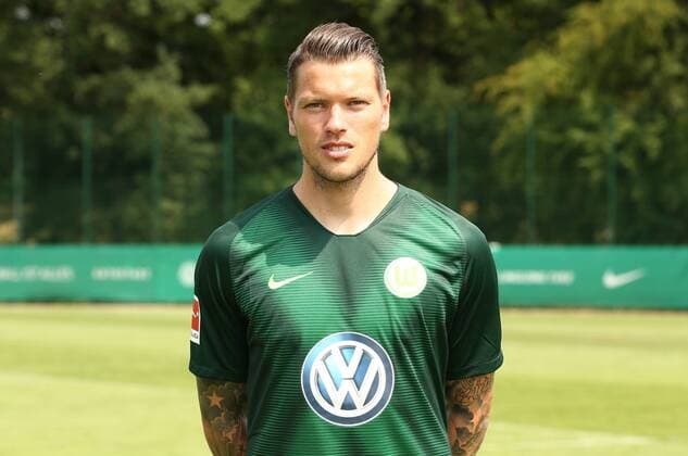 Daniel Ginczek Fußball Fussball DFL erste 1.Bundesliga Herren Saison 2018 2019 20.07.2018 VfL Wolfsburg Porträttermin , Porträt, Vorstellung, Präsentation, Pressetermin