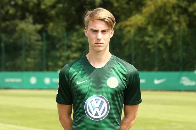 Gian Luca Itter Fußball Fussball DFL erste 1.Bundesliga Herren Saison 2018 2019 20.07.2018 VfL Wolfsburg Porträttermin , Porträt, Vorstellung, Präsentation, Pressetermin