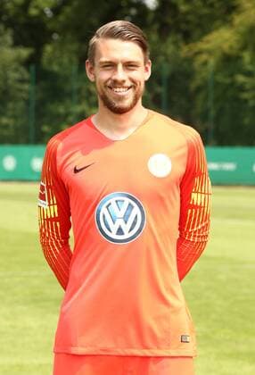 Torwart Philip Menzel Fußball Fussball DFL erste 1.Bundesliga Herren Saison 2018 2019 20.07.2018 VfL Wolfsburg Porträttermin , Porträt, Vorstellung, Präsentation, Pressetermin