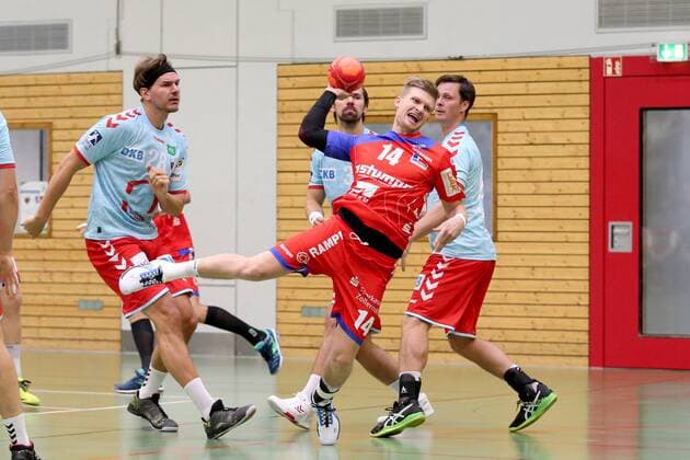 Erik Schmidt ( Fuechse Berlin ) Oddur Gretarsson ( HBW Balingen ) Hans Lindberg ( Fuechse Berlin ), HBW Balingen vs. Fuechse Berlin, Handball, Esslinger Marktplatztunier 2018, Handball, 20.07.2018, HBW Balingen vs. Fuechse Berlin, Handball, Esslinger Marktplatztunier 2018, Handball, 20.07.2018 Altach Copyright: xLangerx xEibner-Pressefotox EP_HLR