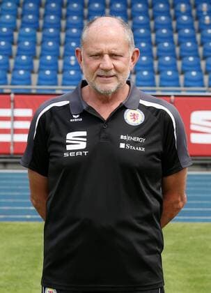 Leiter Physiotherapie Guenter Jonczyk (Eintracht Braunschweig)