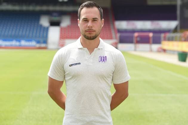 Fußball 3. Liga Porträttermin 2018 2019 VfL Osnabrück am 10.07.2018 an der Bremer Brücke in Osnabrück Physiotherapeut Lennart Bartling (VfL Osnabrueck)