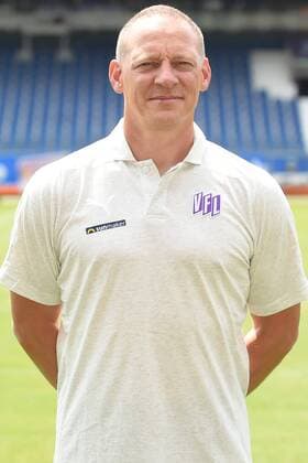 Fußball 3. Liga Porträttermin 2018 2019 VfL Osnabrück am 10.07.2018 an der Bremer Brücke in Osnabrück Osteopath BjoÌˆrn Bjoern Ernst (VfL Osnabrueck)