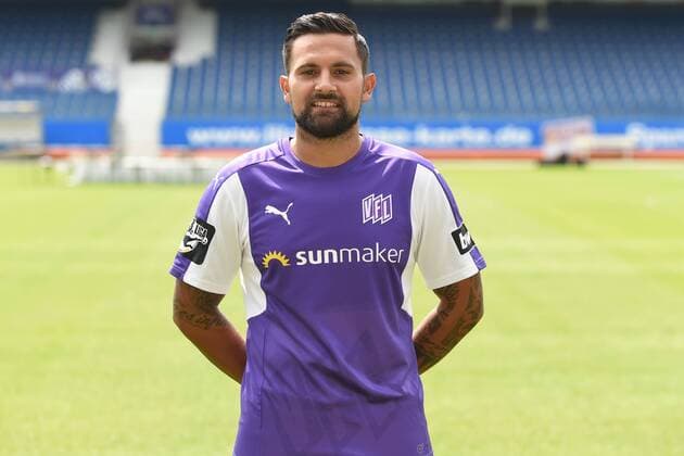 Fußball 3. Liga Porträttermin 2018 2019 VfL Osnabrück am 10.07.2018 an der Bremer Brücke in Osnabrück Marcos Alvarez (VfL Osnabrueck)