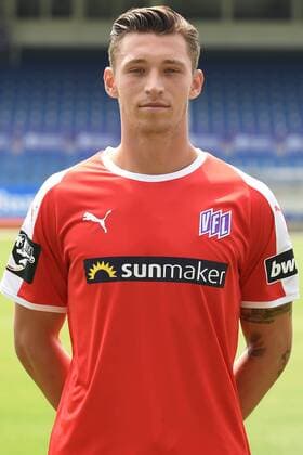 Fußball 3. Liga Porträttermin 2018 2019 VfL Osnabrück am 10.07.2018 an der Bremer Brücke in Osnabrück Torwart Nils KoÌˆrber Koerber (VfL Osnabrueck)