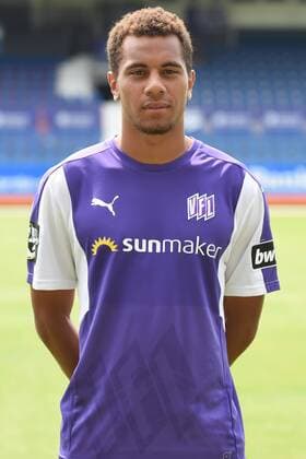 Fußball 3. Liga Porträttermin 2018 2019 VfL Osnabrück am 10.07.2018 an der Bremer Brücke in Osnabrück Etienne Amenyido (VfL Osnabrueck)