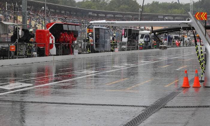 Pitlane, formula 1 GP, Germany in Hockenheim, 21.07.2018 Photo:mspb Thomas Melzer Pitlane bei Regen, formula 1 GP, Germany 2018
