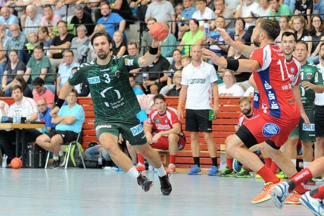 Fabian Wiede(Fuechse Berlin 3) gegen Fabian van Olphen (TBV Lemgo 10) Handball,Maenner,Vorbereitungsturnier,Esslinger Markplatzturniers,Finale,21.07.2018, Foto:TBaur Eibner Fuechse Berlin vs. TBV Lemgo Esslingen Copyright: xEIBNER TobiasxBaurx EP_TBR
