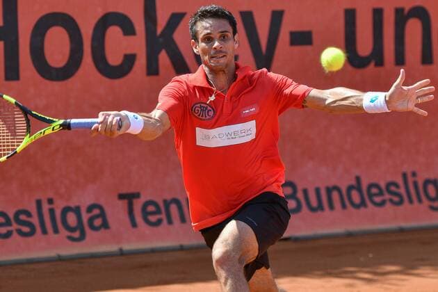 GER, 1. Tennis-Point Bundesliga Herren, Badwerk Gladbacher HTC vs. HTC Blau-Weiß Krefeld e.V. 22.07.2018, Badwerk Gladbacher HTC, GER, 1. TP-BL, Badwerk Gladbacher HTC vs. HTC Blau-Weiß Krefeld e.V., im Bild 2 Dutra Silva, Rogerio BRA beim Vorhandschlag