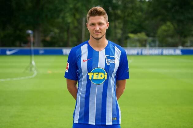 Niklas Stark; Hertha BSC Berlin; 1.BL DFL, Porträttermin 2018 2019,