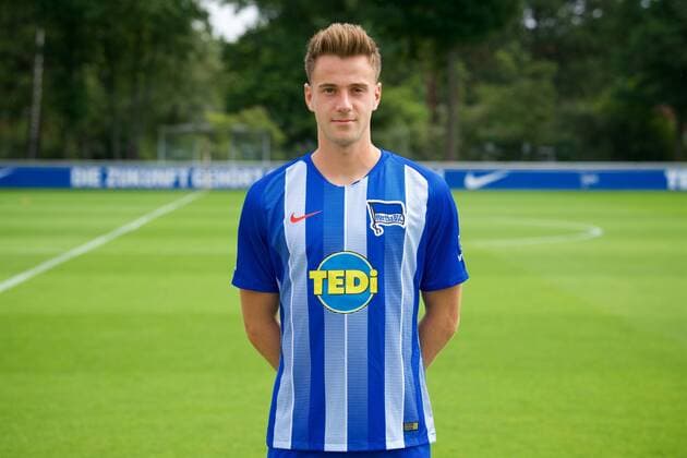 Lukas Klünter; Hertha BSC Berlin; 1.BL DFL, Porträttermin 2018 2019,