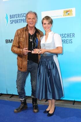 Wolfgang Fierek und Magdalena Neuner, Bayerischer Sportpreis 2018 in der BMW Welt in Muenchen am 21.07.2018