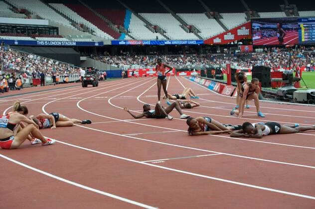 Sport Themen der Woche KW29 Sport Bilder des Tages Muller Anniversary Games Competitors after the Millicent Fawcett mile race during the Muller Anniversary Games at the London Stadium, Stratford Content Not Available For UK Newspapers Copyright: xAlanxStanfordx FIL-12056-0018
