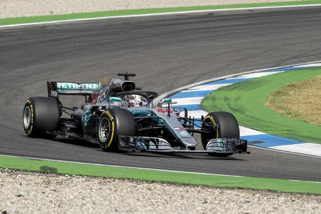 Motorsport: Formel 1, Saison 2018 2019, Rennen am Sonntag, 22.07.2018, am Hockenheimring in Hockenheim (Deutschland). Lewis Hamilton (Mercedes AMG Petronas) fährt durch das Motodrom. Copyright: xInderliedx