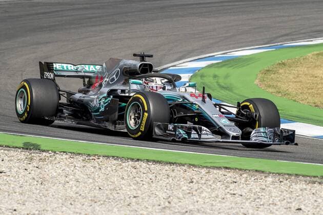 Motorsport: Formel 1, Saison 2018 2019, Rennen am Sonntag, 22.07.2018, am Hockenheimring in Hockenheim (Deutschland). Lewis Hamilton (Mercedes AMG Petronas) fährt durch das Motodrom. Copyright: xInderliedx