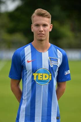 Fussball, Herren, Regionalliga Nord-Ost, Saison 2018 19, Hertha BSC II, Mannschafts- und Porträtfotos, Niko Brettschneider (Nr. 42, Hertha BSC II), 22.07.18, Copyright: xMichaelxHundtx xMatthiasxKochx