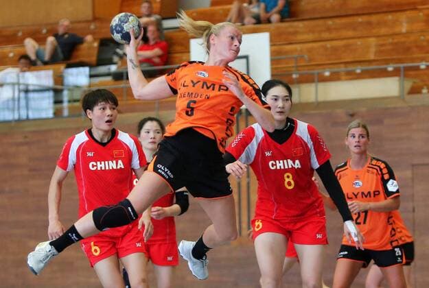 BAU 23.07.2018 Bietigheim Handball Frauen SG BBM Bietigheim vs. Nationalmannschaft China, Antje Lauenroth (BBM, vorn)