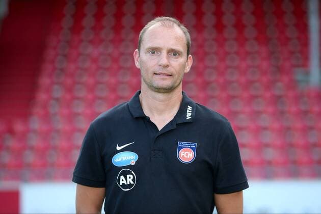 Teammanager Alexander Raaf ( 1. FC Heidenheim ), 1.FC Heidenheim, 2.Bundesliga, Portraettermin 2018 2019, 1.FC Heidenheim, 2.Bundesliga, Portraettermin 2018 2019, 060.07.18 Heidenheim Copyright: xLangerx xEibner-Pressefotox EP_HLR