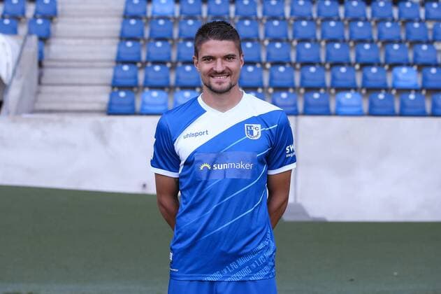 Aleksandar Ignjovski (1. FC Magdeburg) - 2. BL PortraÌˆttermin 2018 2019 offizieller Fototermin 1. FC Magdeburg in der MDCC Arena in Magdeburg - Porträt, Portrait,Deutschland, Fussball, Mann, Maenner,GER,23.07.2018