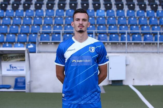 Mergim Berisha (1. FC Magdeburg) - 2. BL PortraÌˆttermin 2018 2019 offizieller Fototermin 1. FC Magdeburg in der MDCC Arena in Magdeburg - Porträt, Portrait,Deutschland, Fussball, Mann, Maenner,GER,23.07.2018