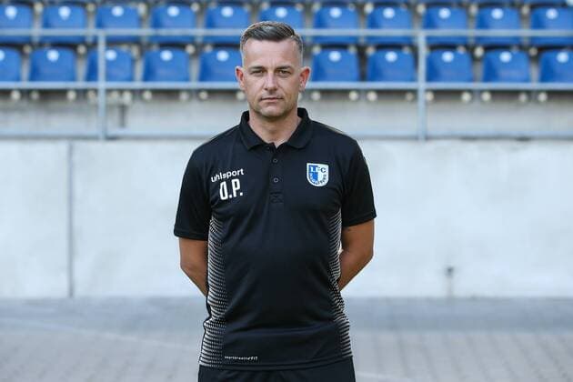 Mannschaftsarzt Dr. Oliver Poranzke (1. FC Magdeburg) - 2. BL PortraÌˆttermin 2018 2019 offizieller Fototermin 1. FC Magdeburg in der MDCC Arena in Magdeburg - Porträt, Portrait,Deutschland, Fussball, Mann, Maenner,GER,23.07.2018