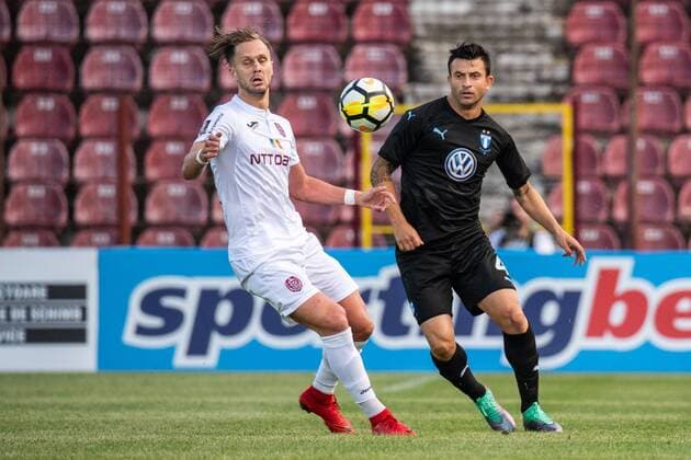 180724 Billel Omrani of Cluj and Behrang Safari of Malmö FF in action during the UEFA Champions League qualifying match between Cluj and Malmö FF on July 24, 2018 in Cluj. Photo: Ludvig Thunman BILDBYRAN kod LT 35510 Copyright: LUDVIGxTHUNMAN BB180724LT019
