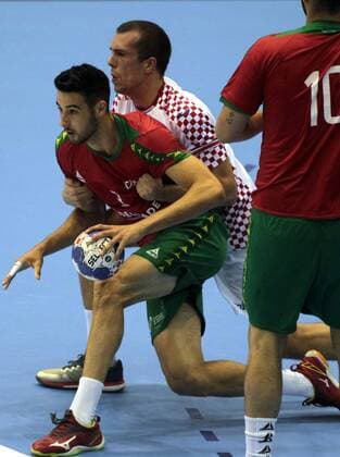 25.07.2018 Celje(Slovenia) Portugal-Croatia EHF U20 Under 20 European men s handball championship main round Ruben Ribeiro(L) Portugal stopped from Antonio Vozila(r) Croatia : 