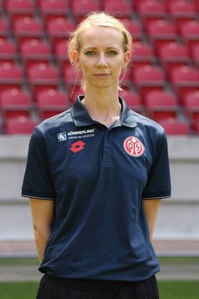 DR. KATHRIN STELZER AERZTIN 1. FSV MAINZ 05 FUSSBALL, GER, 1.BL, PORTRAETTERMIN 2018 2019, 
