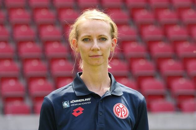 DR. KATHRIN STELZER AERZTIN 1. FSV MAINZ 05 FUSSBALL, GER, 1.BL, PORTRAETTERMIN 2018 2019, 