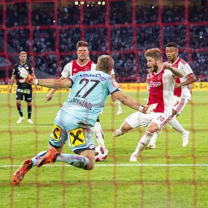 AMSTERDAM, Ajax - Sturm Graz , football, season 2018-2019, Johan Cruijff Arena , 25-07-2018, Johan Cruijff ArenA , UEFA Champions League second qualifying round , 1st leg , Ajax player Lasse Schone scores the 2-0 during the match Ajax - Sturm Graz Ajax - Sturm Graz  x2363651x