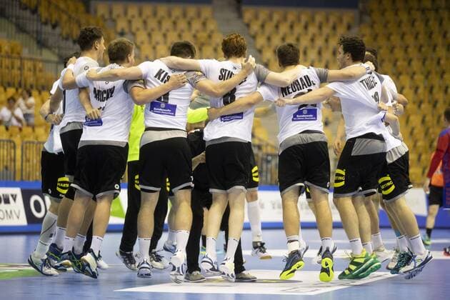 25.07.2018, Arena Zlatorog, Celje, SLO, EHF EM U20, Serbien vs Deutschland, Hauptrunde, Gruppe 1, im Bild Players of Germany celebrate win against Serbia during the main round, Group 1 match of the EHF men s Handball European U20 Championship between Serbia and Germany at the Arena Zlatorog in Celje, Slovenia on 2018 07 25. Celje