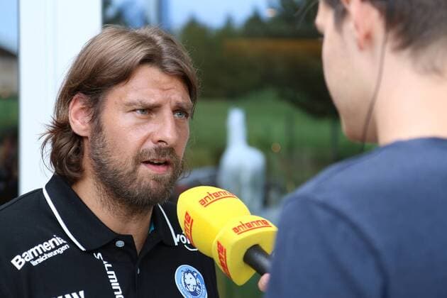 Jörg Föste (Geschäftsführer, Bergischer HC) im Interview mit dem österreichischen Radiosender Antenne Pressekonferenz im Trainingslager des Bergischen HC, Handball, 1. Bundesliga, 26.07.18 Köflach Österreich Sporthalle Köflach