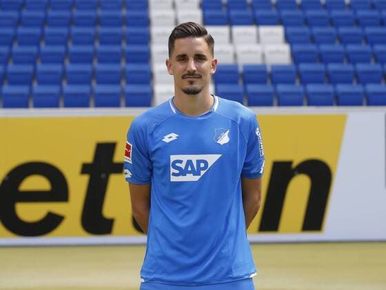 Benjamin Hübner , TSG 1899 Hoffenheim . Porträttermin TSG 1899 Hoffenheim 2018-2019 . Sinsheim, GER, 25.07.2018 ,Fussball 1. Bundesliga 2018 2019 .