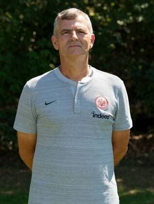 26.07.2018, xjhx, Fussball 1.Bundesliga, Eintracht Frankfurt Fototermin Saison 2018 2019 - Porträttermin 2018 2019 emspor, v.l. TW Trainer Manfred Moppes Petz (Eintracht Frankfurt) Frankfurt am Main