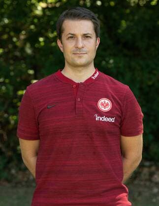 26.07.2018, xjhx, Fussball 1.Bundesliga, Eintracht Frankfurt Fototermin Saison 2018 2019 - Porträttermin 2018 2019 emspor, v.l. Sebastian Zelichowski (Leiter Analyse & Sporttechnologie) Frankfurt am Main
