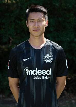 26.07.2018, xjhx, Fussball 1.Bundesliga, Eintracht Frankfurt Fototermin Saison 2018 2019 - Porträttermin 2018 2019 emspor, v.l. Daichi Kamada (Eintracht Frankfurt) Frankfurt am Main