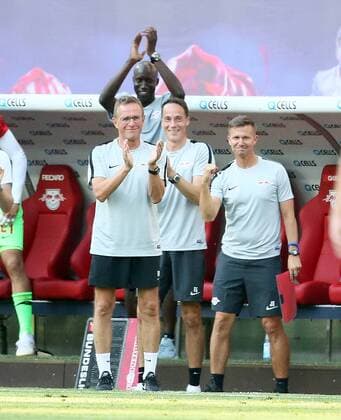 RB Leipzig - BK Haecken Fussball Euro League Quali Leipzig, 26.07.2018, Red Bull Arena, Fussball, UEFA EURO EM Europameisterschaft Fussball League , Qualifikation, 2.Runde, Hinspiel, RB Leipzig vs. BK Häcken , Im Bild; Tor für RB Leipzig. Matheus Cunha (20, RB Leipzig) erzielt den Treffer zum 2:0. Jubel auf der Leipziger Bank mit Cheftrainer Ralf Rangnick (RB Leipzig). ,