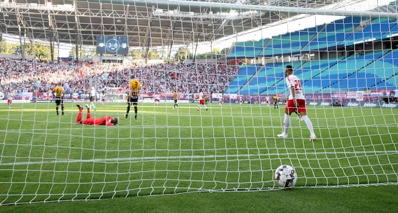 RB Leipzig - BK Haecken Fussball Euro League Quali Leipzig, 26.07.2018, Red Bull Arena, Fussball, UEFA EURO EM Europameisterschaft Fussball League , Qualifikation, 2.Runde, Hinspiel, RB Leipzig vs. BK Häcken , Im Bild; Tor für RB Leipzig. Kevin Kampl (44, RB Leipzig)erzielt den Treffer zum 3:0. ,