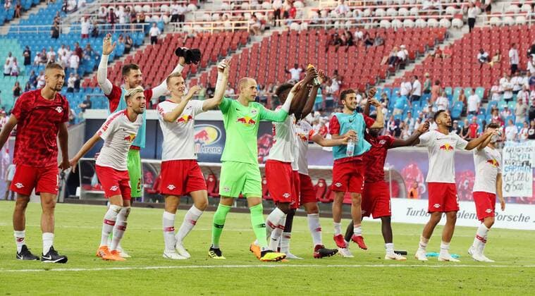 RB Leipzig - BK Haecken Fussball Euro League Quali Leipzig, 26.07.2018, Red Bull Arena, Fussball, UEFA EURO EM Europameisterschaft Fussball League , Qualifikation, 2.Runde, Hinspiel, RB Leipzig vs. BK Häcken 4:0 (2:0) , Im Bild; Jubel nach Spielschluß bei den Leipzigern. ,