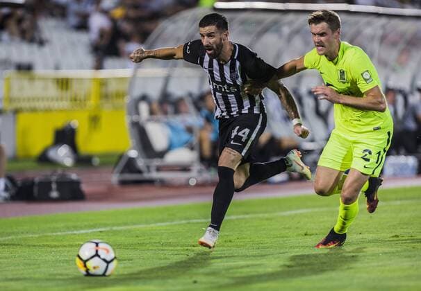 26th July 2018, Partizan Stadium, Belgrade, Serbia; UEFA Europa League 2nd qualifying round, 1st leg, FK Partizan versus FK Trakai; Gabriel Enache of Partizan challenges Vaidotas Silenas of Trakai along the wing  ActionPlus12050685 NikolaxKrstic