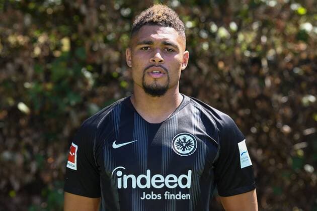 26.07.2018, xjhx, Fussball 1.Bundesliga, Eintracht Frankfurt Fototermin Saison 2018 2019, 1.BL, PortraÌˆttermin, Simon Falette (Eintracht Frankfurt) Frankfurt am Main