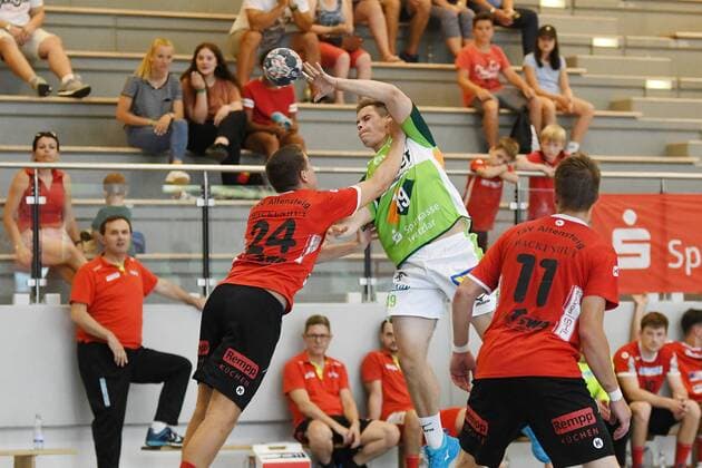 Lars Weisgerber (HSG Wetzlar) bei einem Angriff, Sparkassen-Cup Altensteig, TSV Altensteig vs. HSG Wetzlar, Handball, 27.07.2018, Sparkassen-Cup Altensteig, TSV Altensteig vs. HSG Wetzlar, Handball, 27.07.2018, Altensteig Copyright: xEIBNER Florian_Schustx EP_SCHUST